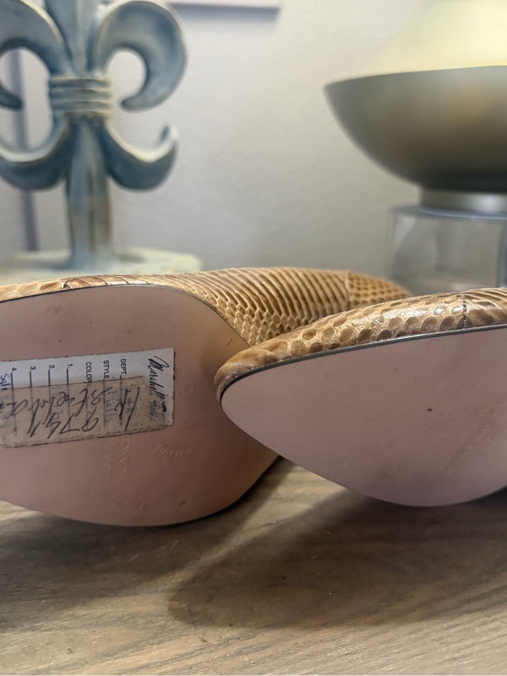 Snake skin pumps - Picture 5 of 5